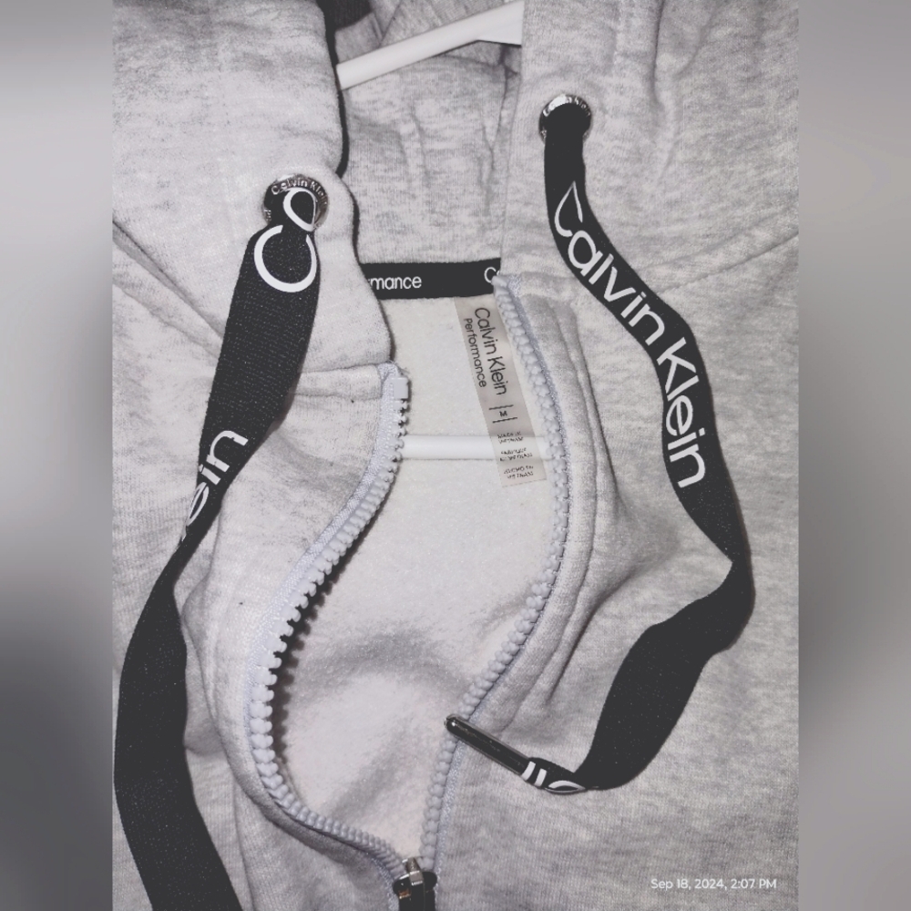 Calvin Klein Crop